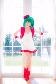 Yuki Mashiro Cosplay „Macros” Ranka Lee (wersja świąteczna)