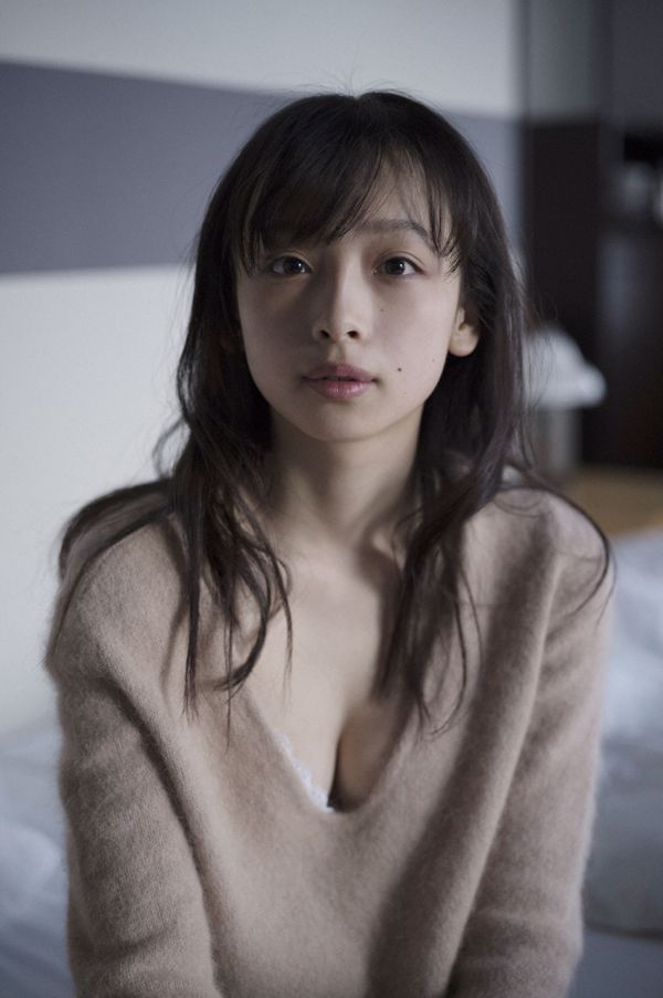 Asuka Hanamura „Kwiaty, kwitną, w sezonie.” [Sieć WPB] Extra683
