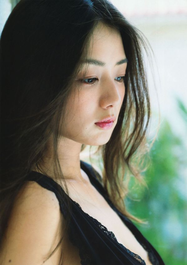 Moemi Katayama "Mermaid" [Photo book]