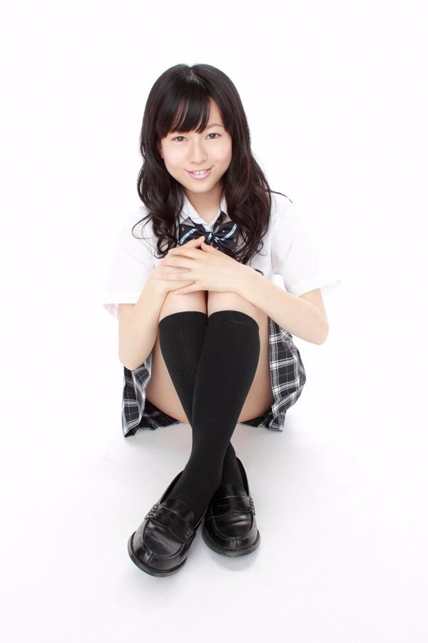 Natsumi Chiba Natsumi Chiba << Zapisała się 17-letnia pół-chan! 