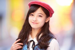 Kanna Hashimoto << Ángel, Kosuke.