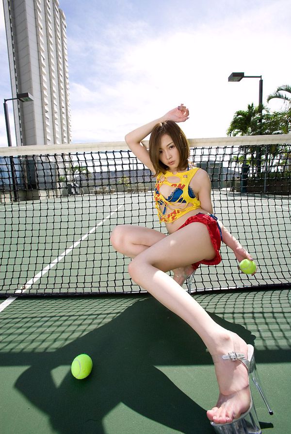 Sayuri Anzu "Attention douce" [Image.tv]