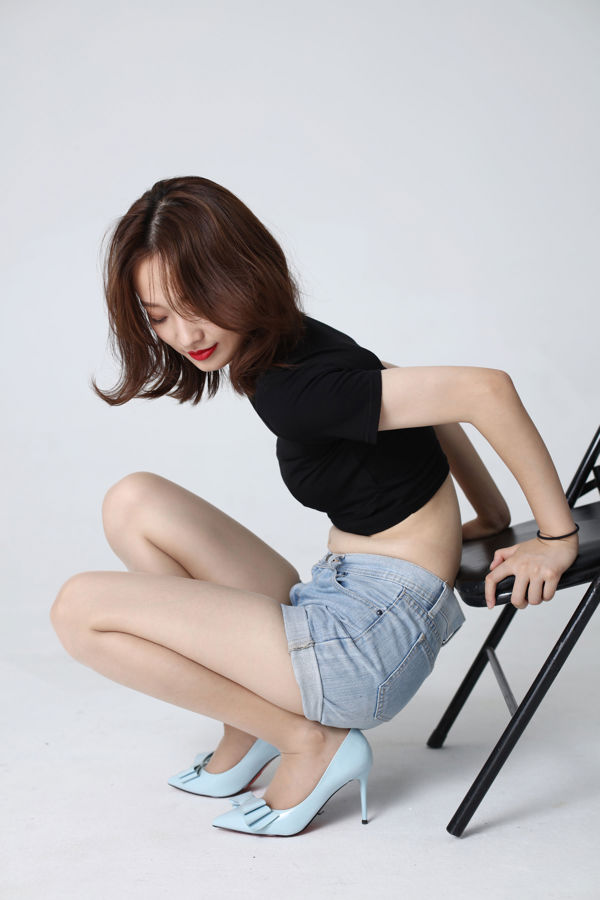 [Ness] NO.145 Yingying Dunia dengan kaki telanjang seperti musim semi di empat musim