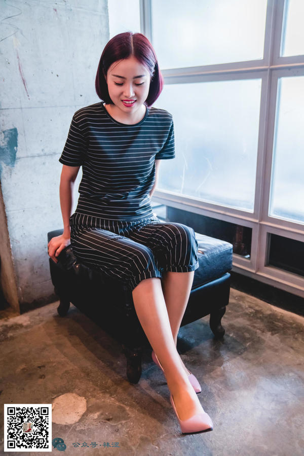 【ソックス】VOL.009パンツにはストッキングが入っており、さらっとした滑らかさをお楽しみいただけます。