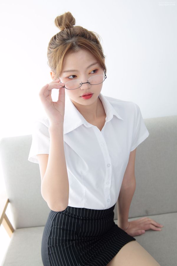 "OL must match แว่นหมูหยอง 50D" [Sen Luo Foundation] JKFUN-044