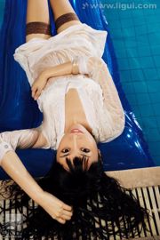 Модель Ченг Хайлун «Прекрасная фотография» [Лигуй ЛиГуй] Красивые ноги и ступни из нефрита