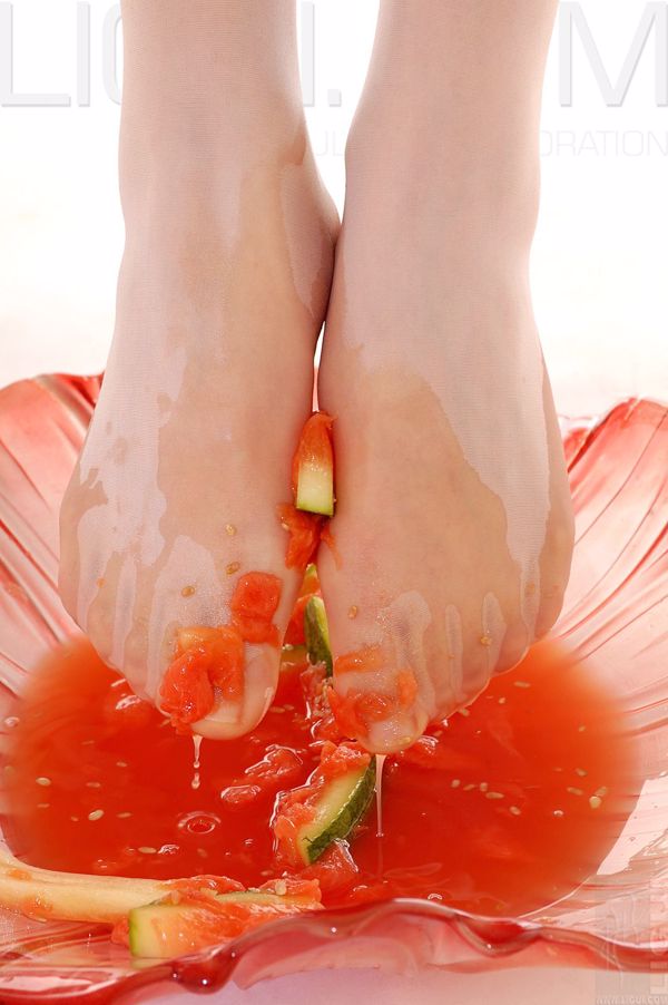 [丽 柜 LiGui] Model Helen "Jade Foot Juicer" Silk Foot Afbeelding