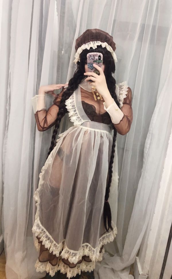 巨乳美女Coser鹿野希 《透明女仆》