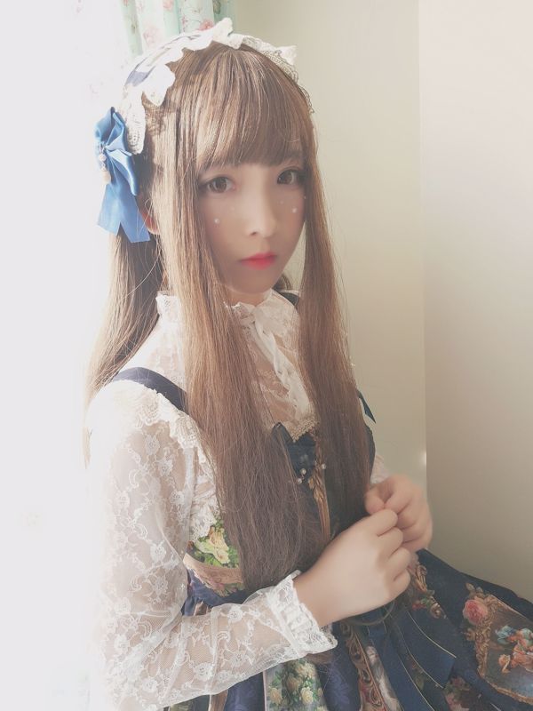 コスプレイヤー古川神楽「ベルサイユの女の子」