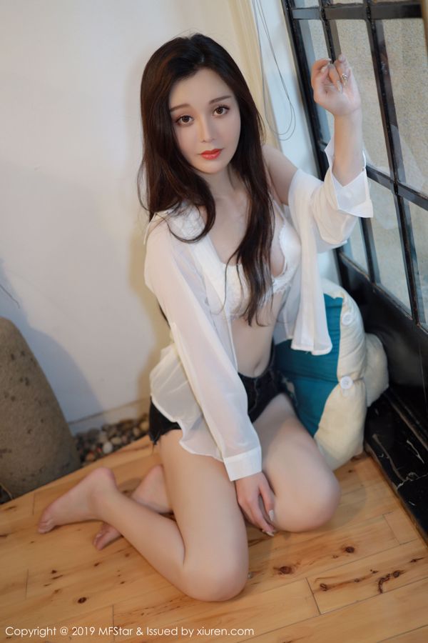 鲍妮boonie《身体高挑多姿面容精巧秀丽》 [模范学院MFStar] Vol.227