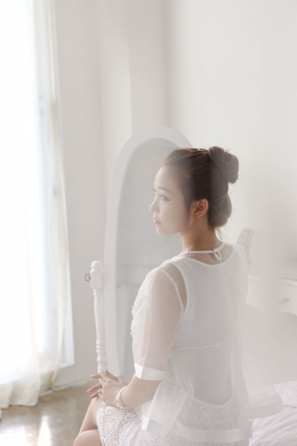 La meilleure fille Li Enhui "Lace Series Photo" Collection Edition